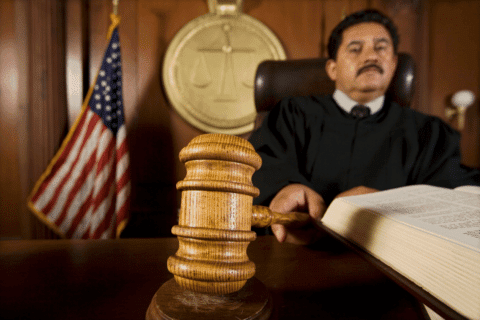 Judge with gavel setting bail for local bail bonds in San Antonio